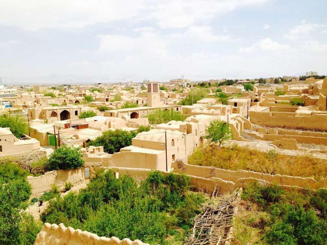نمایی از بخش قدیمی شهر میبد