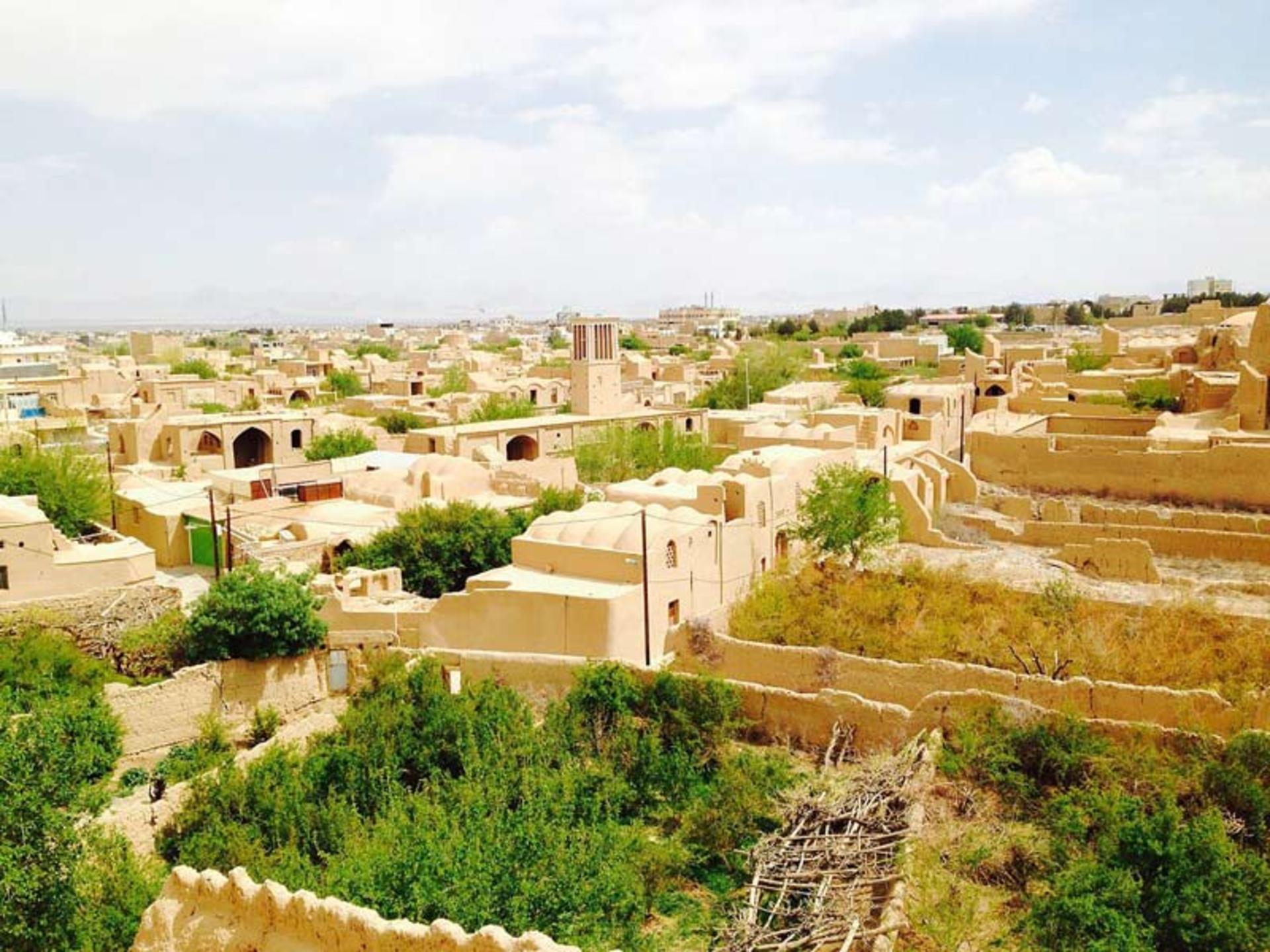 نمایی از بخش قدیمی شهر میبد