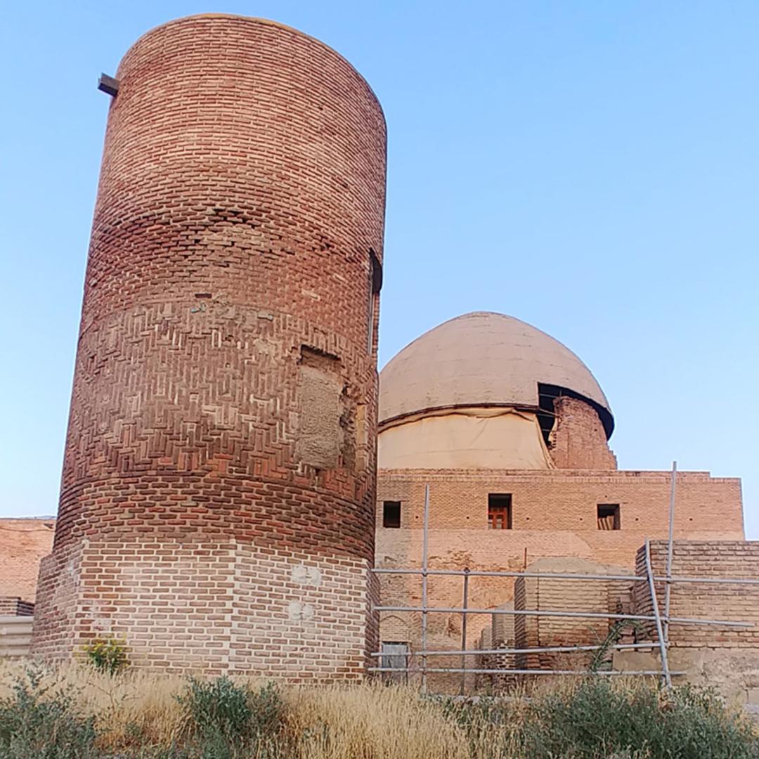 مناره بلند جمعه مسجد
