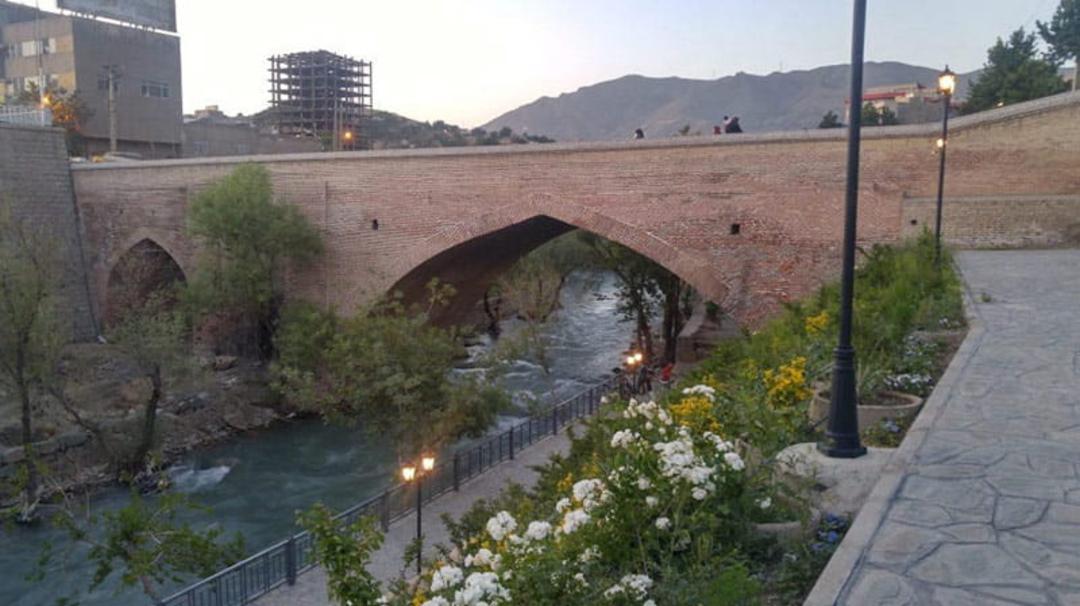 پل شاه عباسی کرج بر مسیر رودخانه کرج