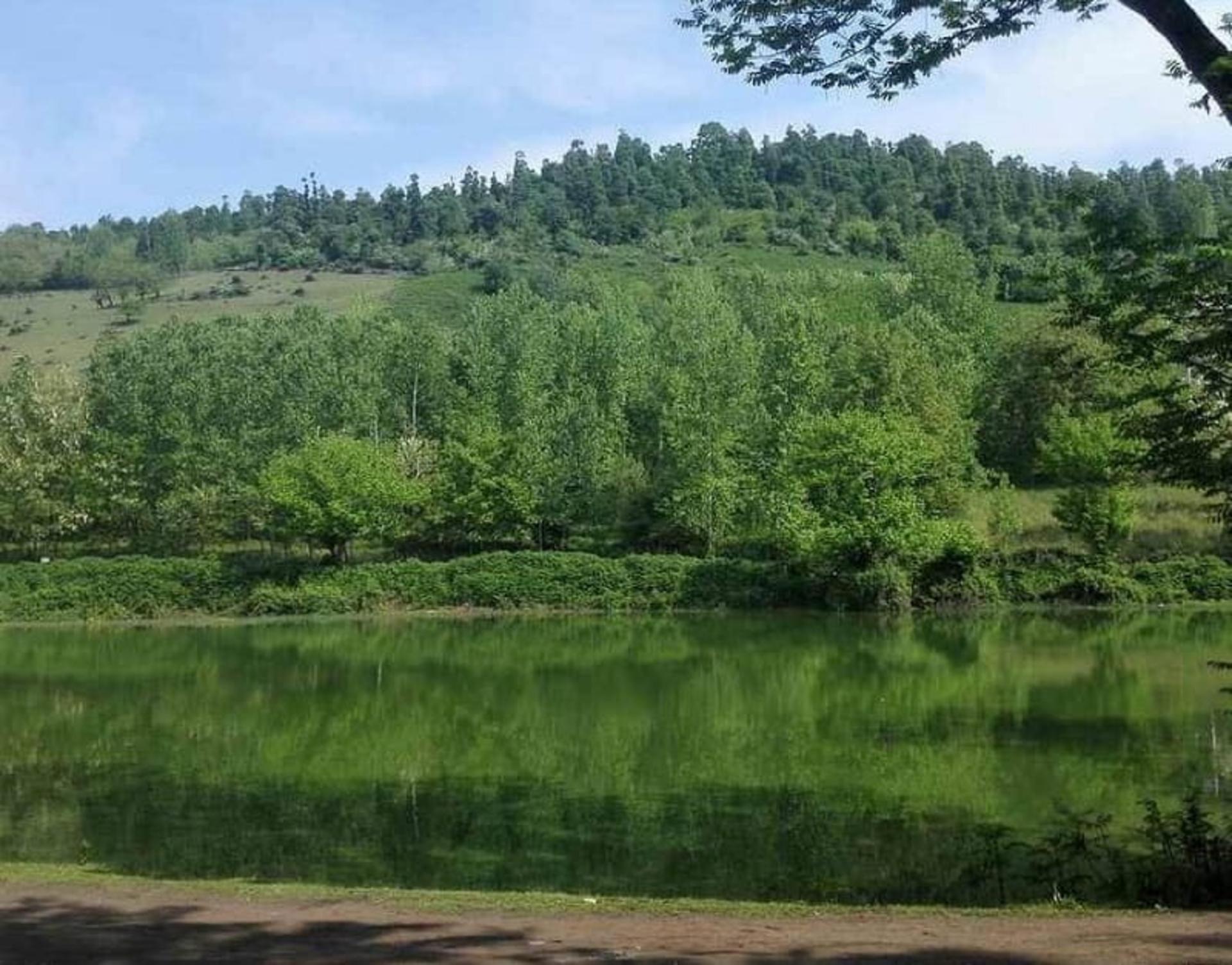دریاچه عروس در فصل تابستان