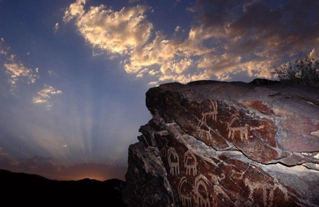 تنگه غرقاب در شب