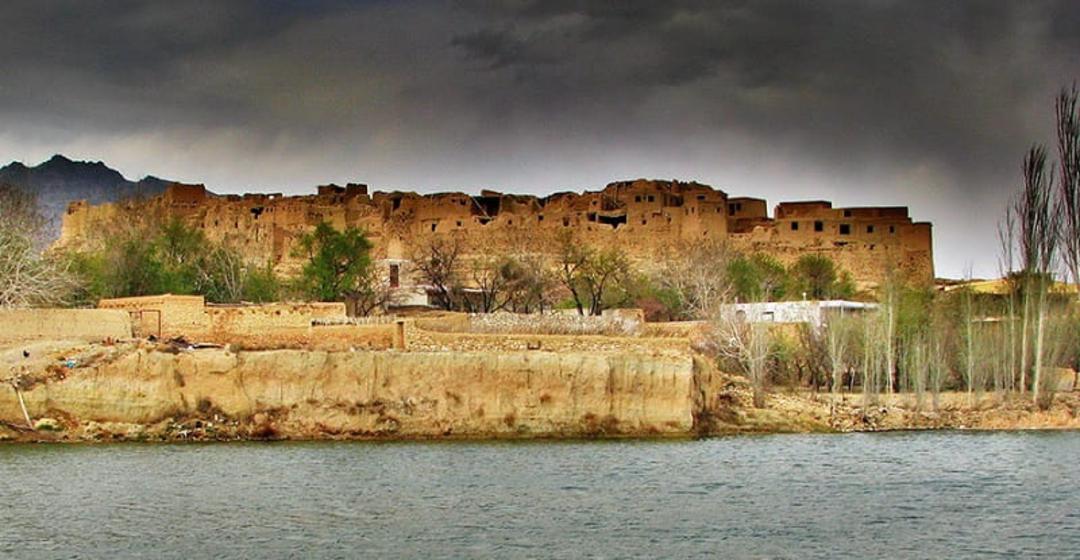 قلعه طرق رود