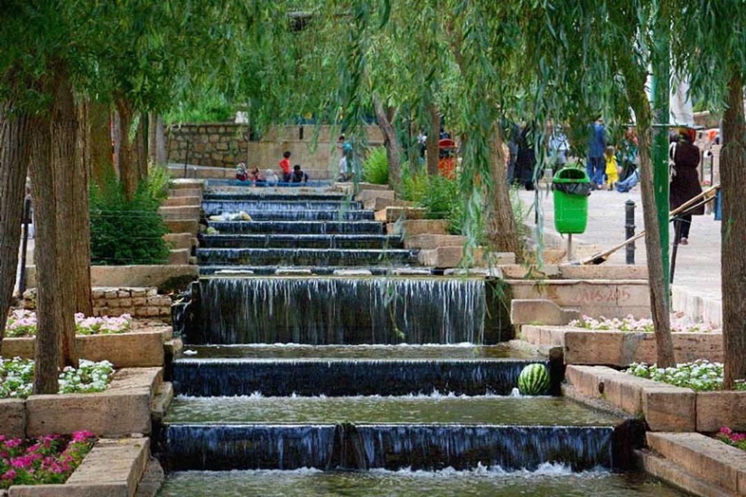 پارک سرچشمه محلات