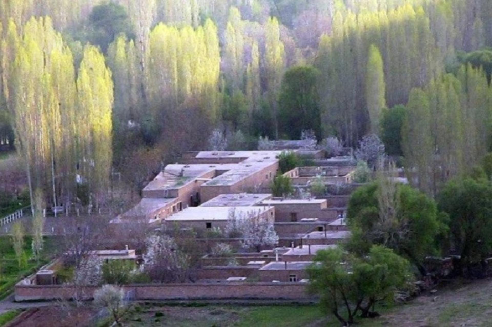 مردم روستای ایستا