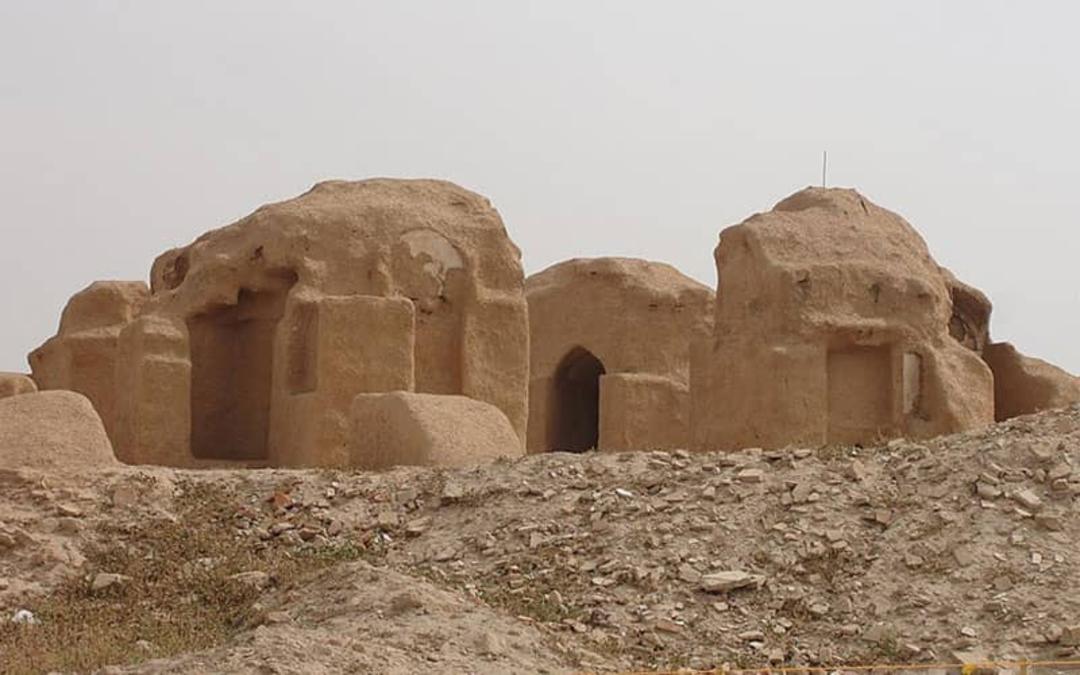 بقایای خانه های آجری