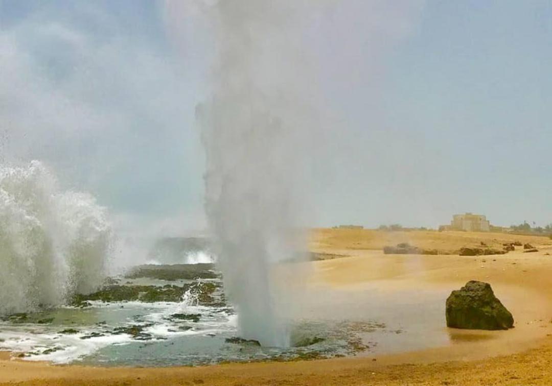 آبفشان صخره ای چابهار
