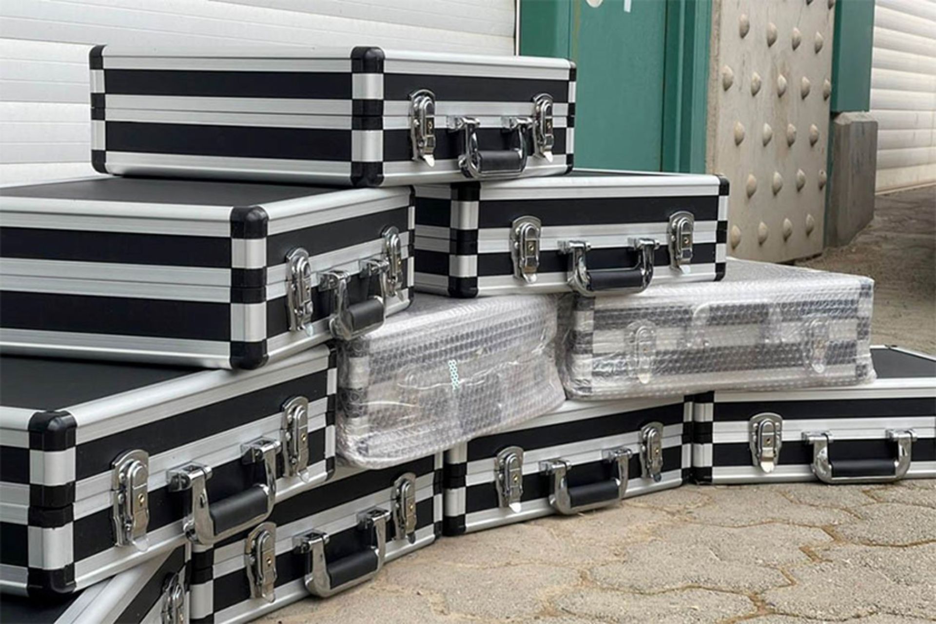 ف آلومینیومی دوربین