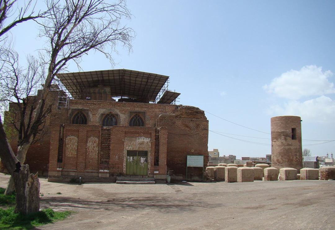 محوطه جمعه مسجد اردبیل
