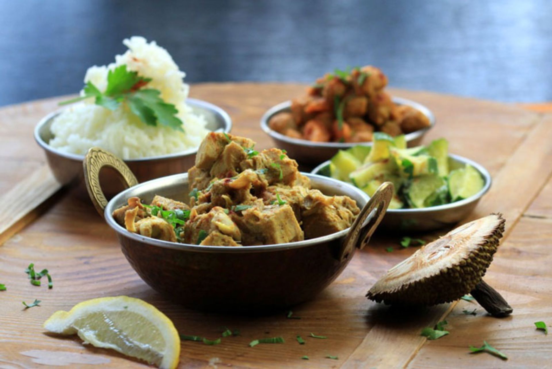 کاری جک‌فروت سبز، از غذاهای سریلانکا