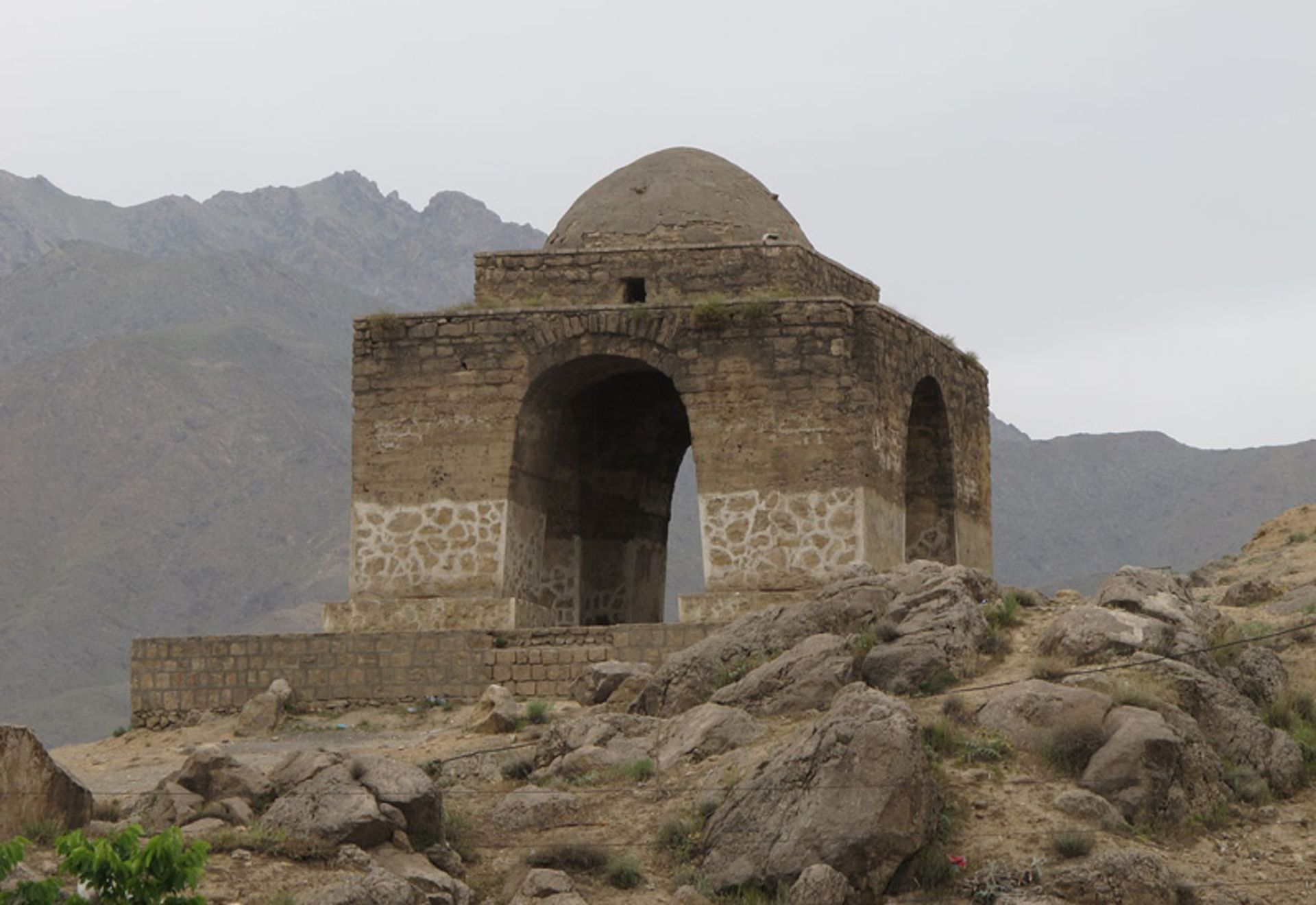 دورنمای چهارطاقی نیاسر