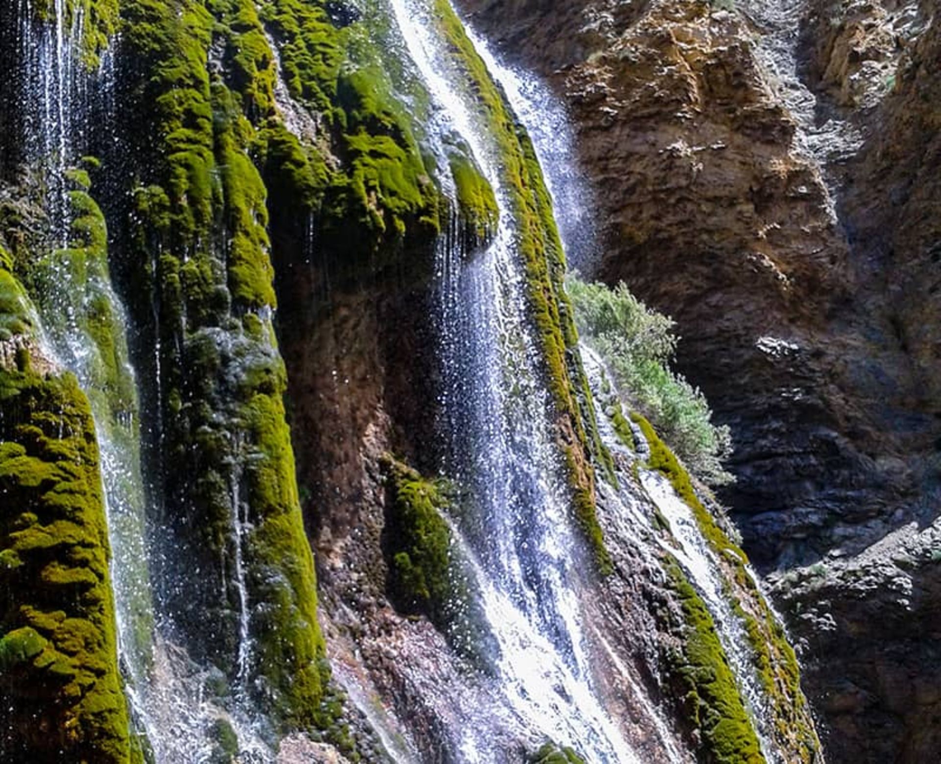 آبشار پونه زار