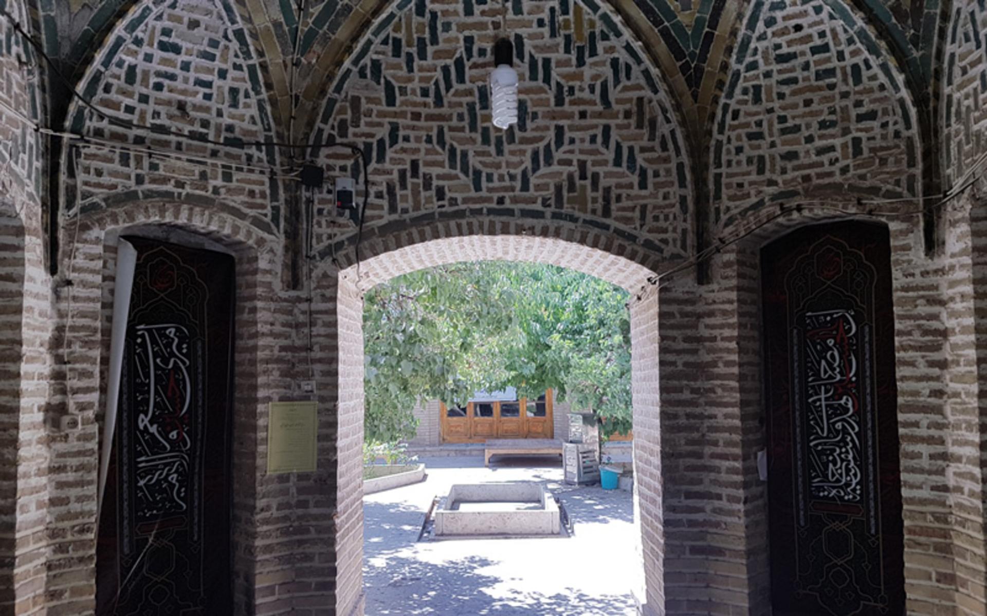 نمای داخلی مسجد خانم