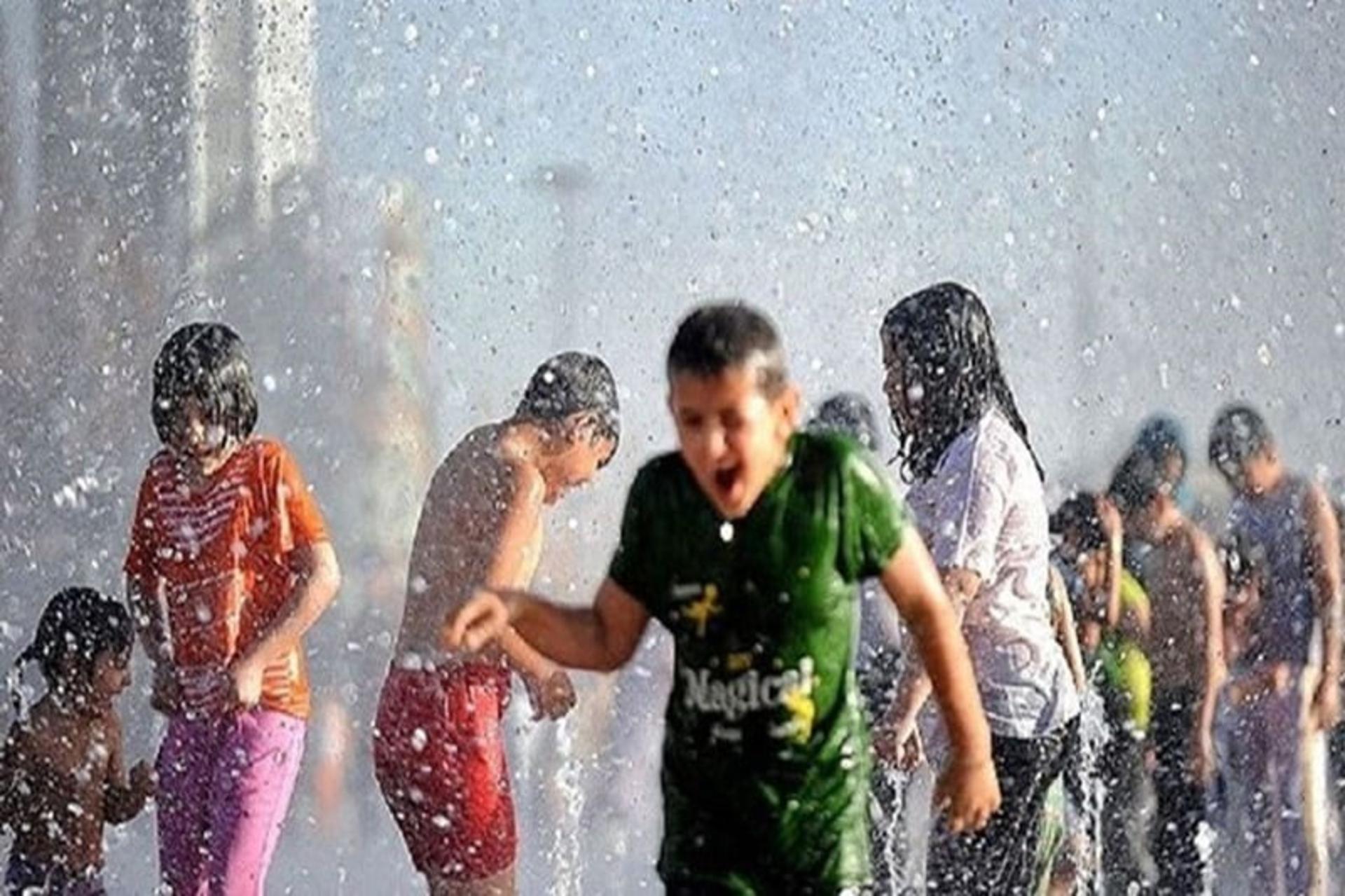 جشن آب پاشونک شهرهای مرکزی ایران