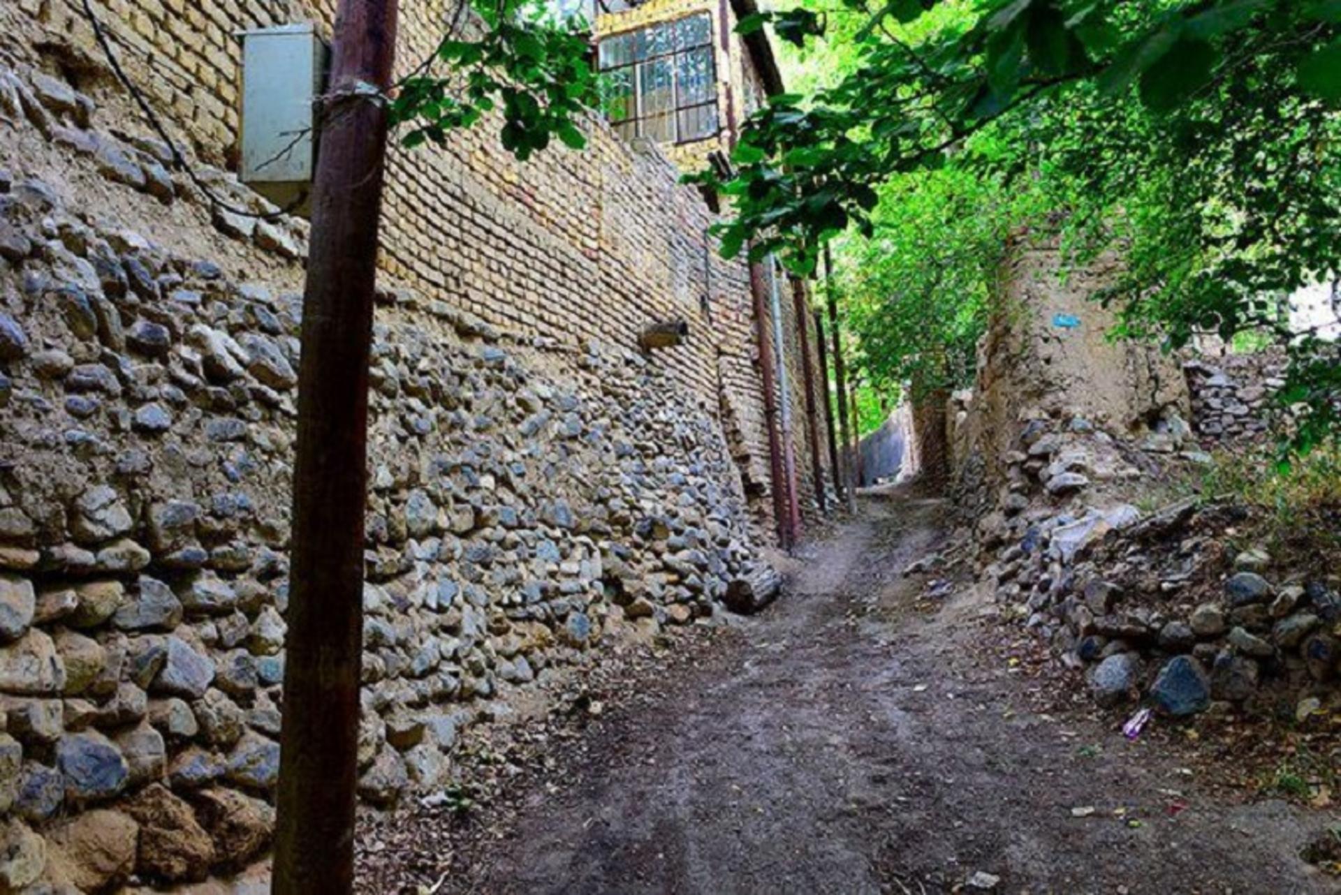 روستای ونان قم کجاست؟