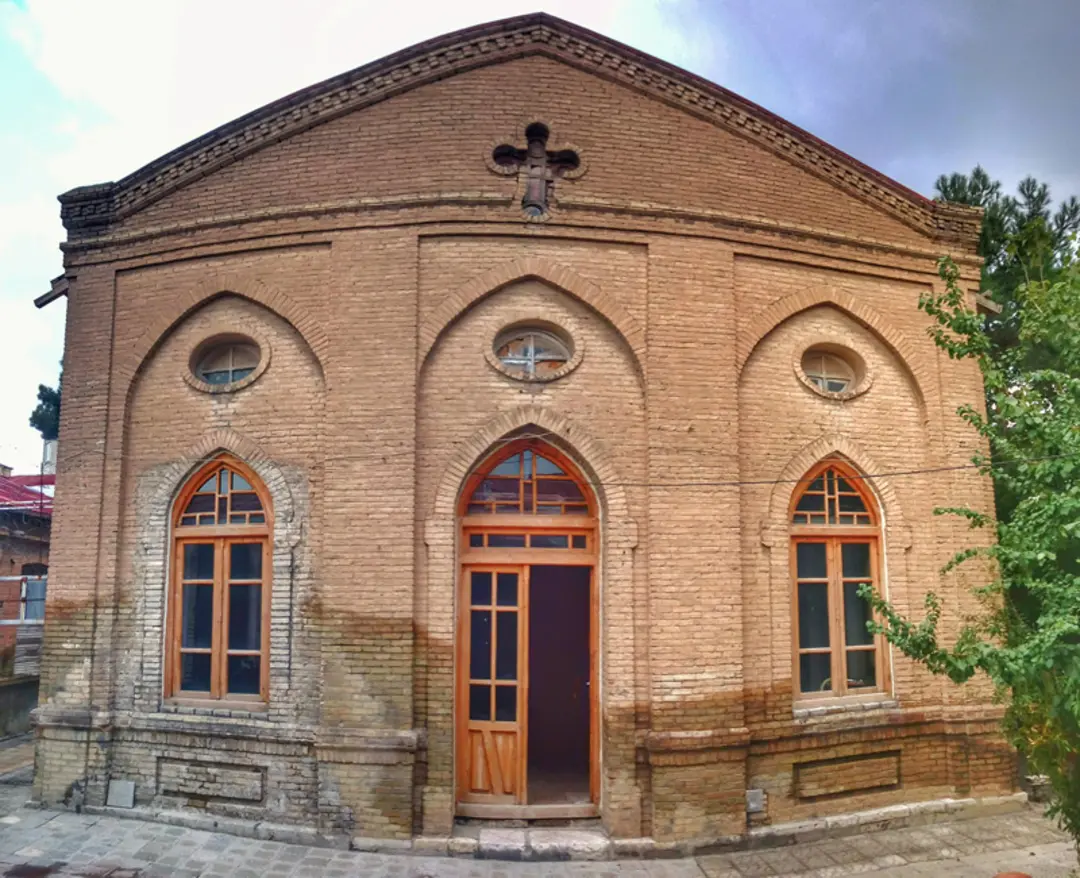 ورودی کلیسای قلب مقدس مسیح