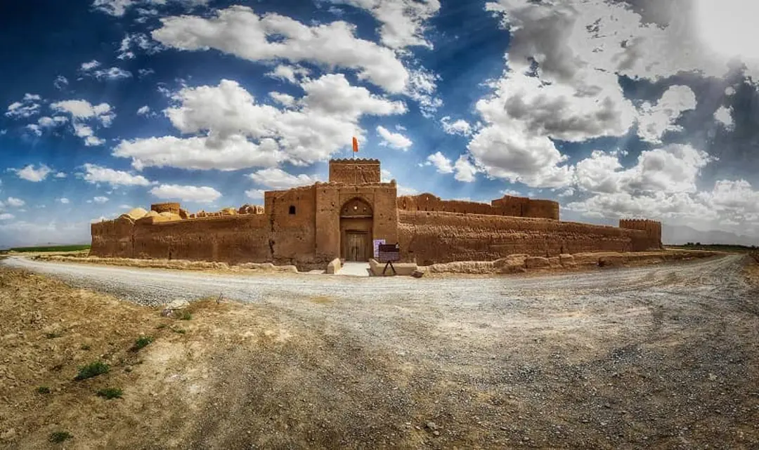 قلعه سریزد
