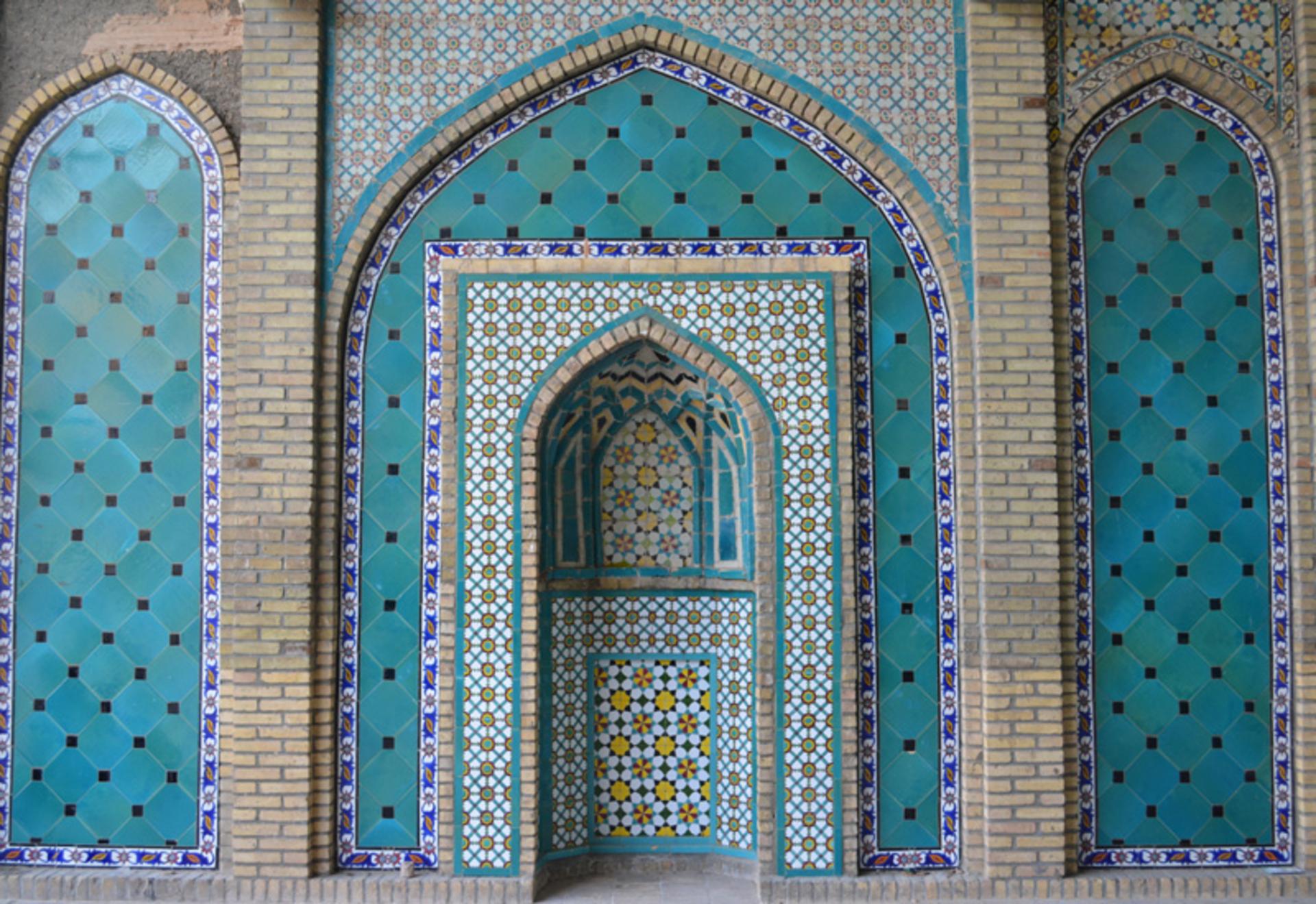 کاشی کاری و نقش و نمای مسجد جامع زنجان