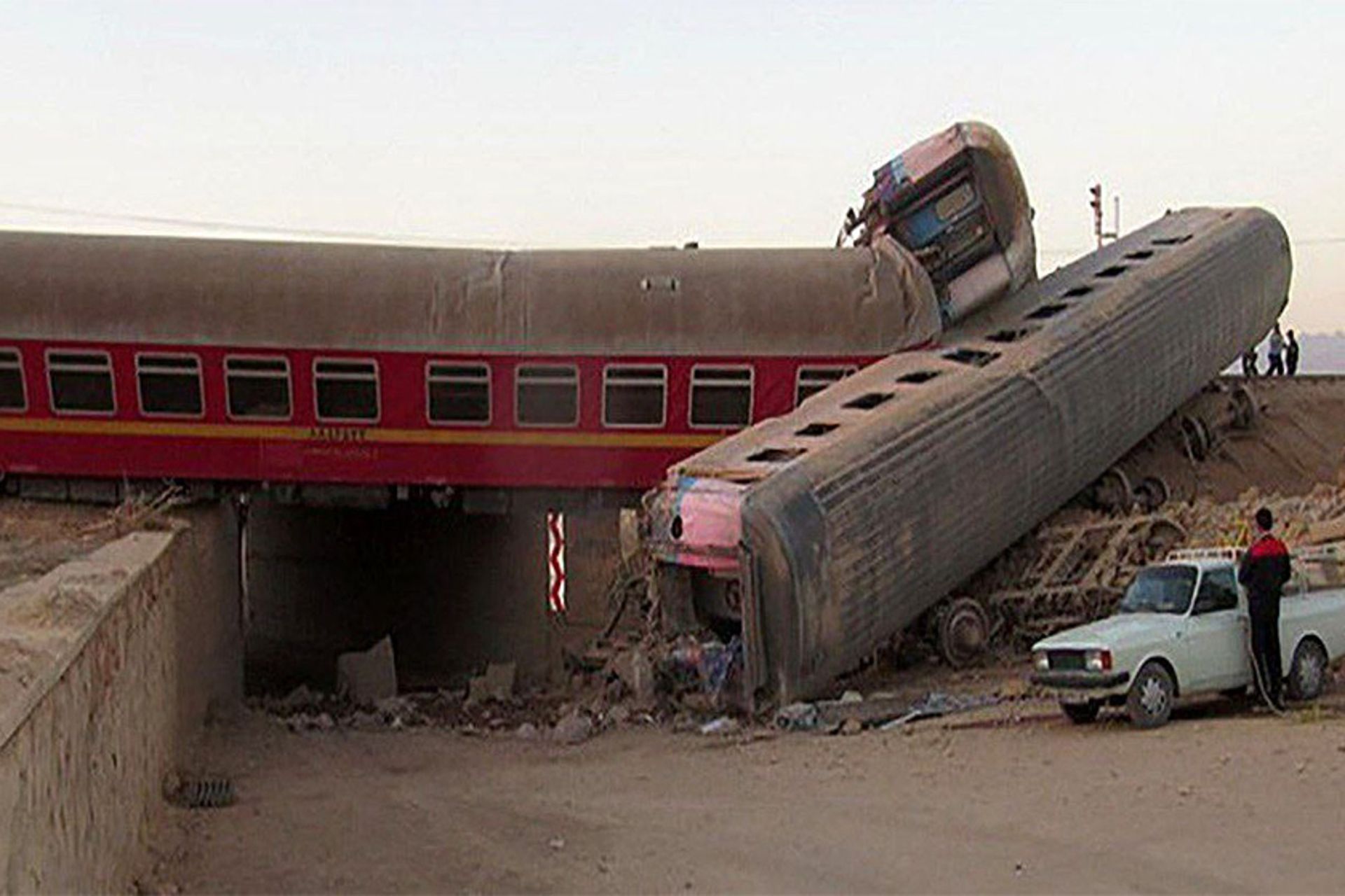 خروج مرگبار قطار از ریل در حوالی طبس