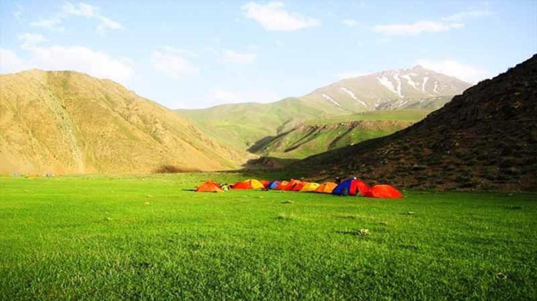 دشت دریوک و کمپ گردشگران
