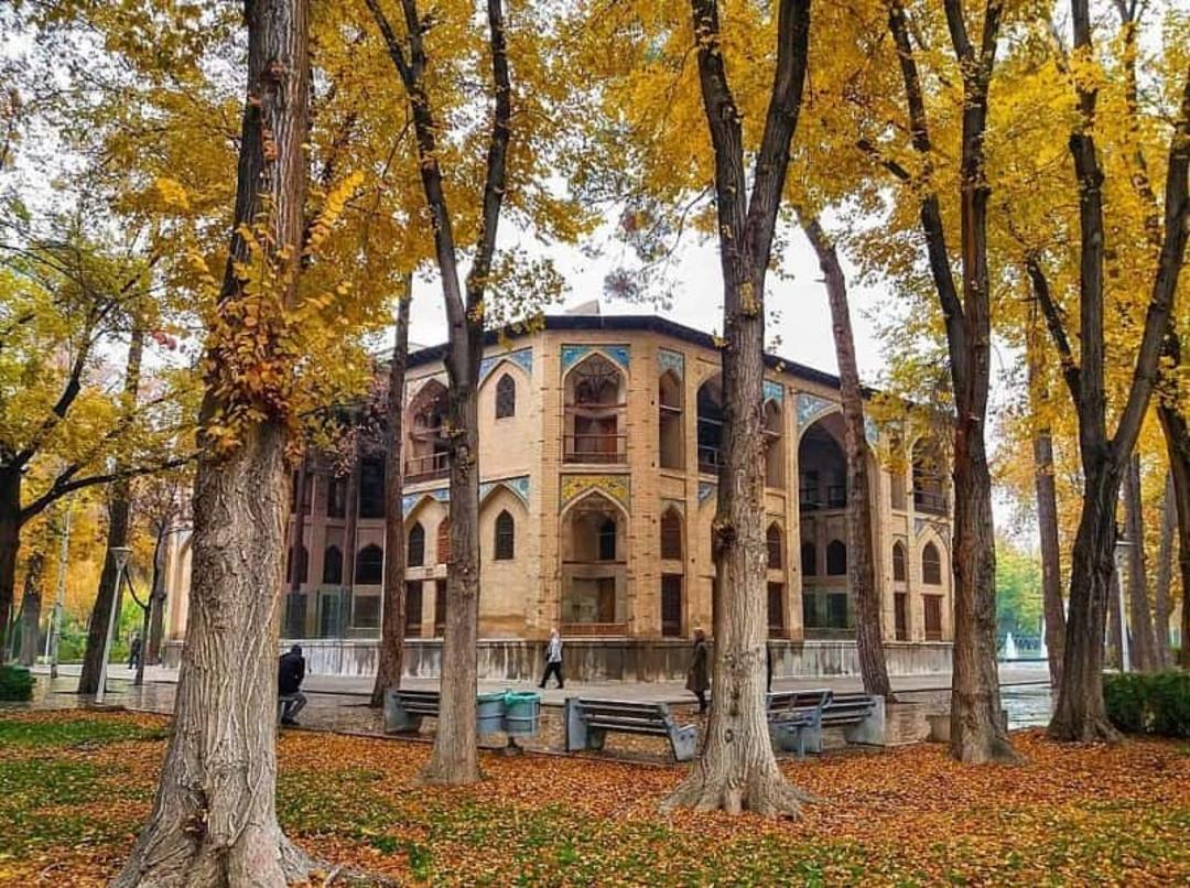 کاخ هشت بهشت اصفهان