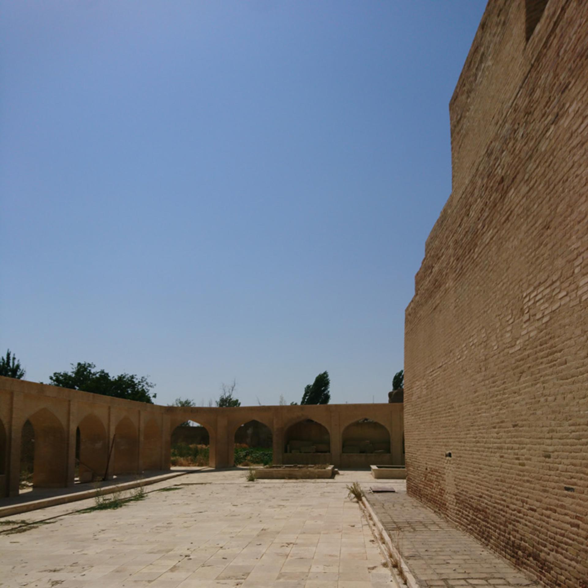 حیاط مسجد جامع سجاس