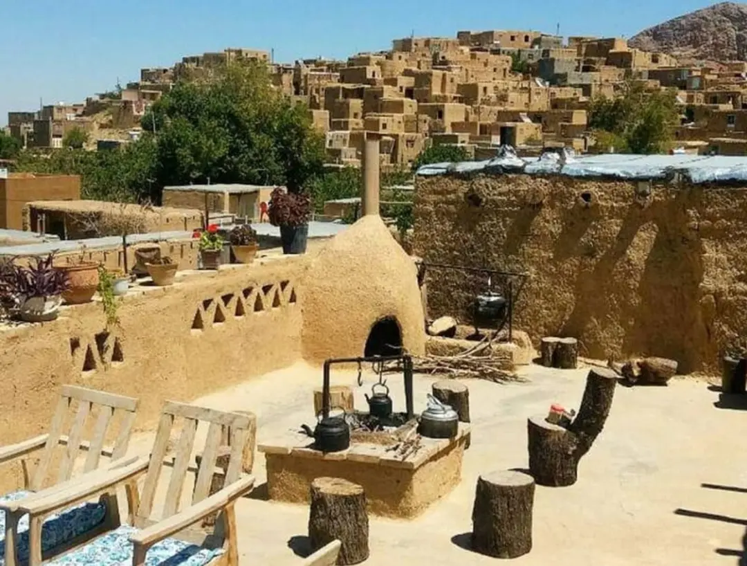 معماری روستای قلعه بالا