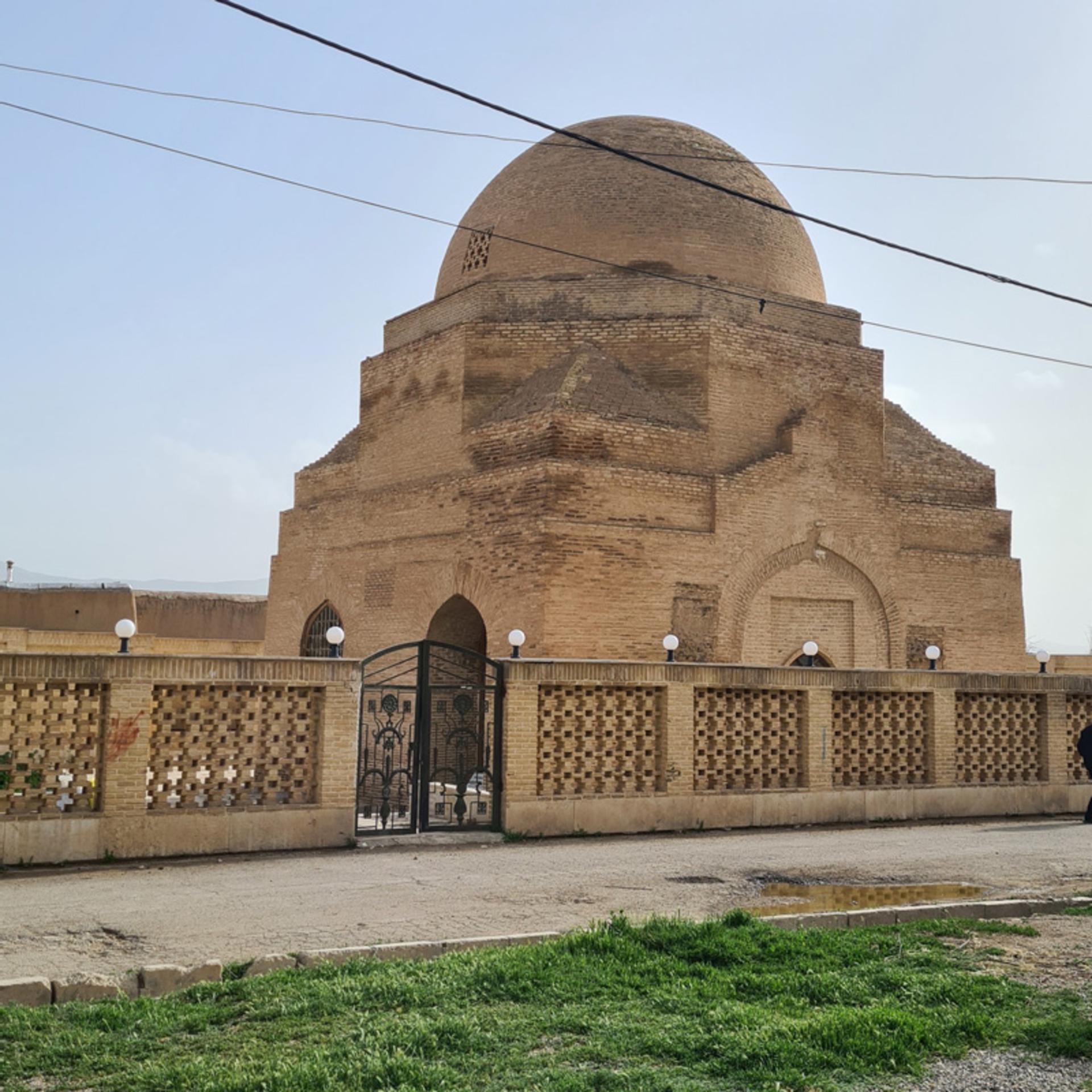 محوطه مسجد جامع سجاس