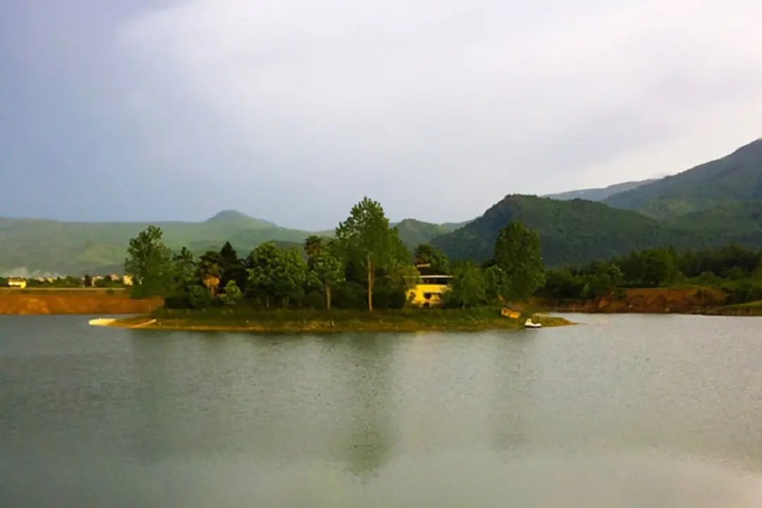 روستای اسب چین سلمان شهر 