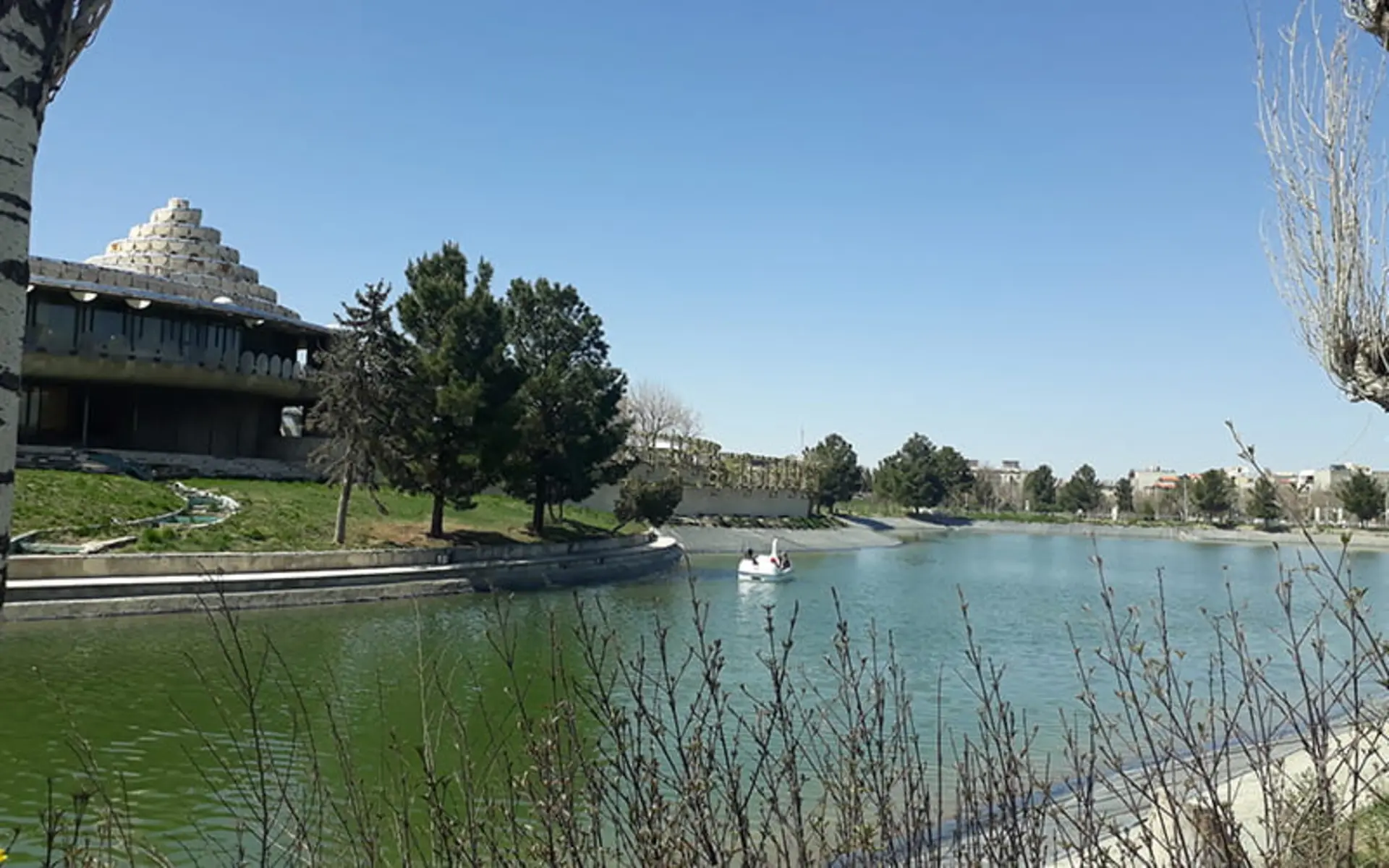 کاخ مروارید (کاخ شمس)