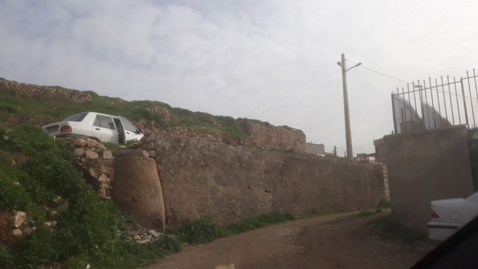 تصاویر عمارت خسرو در فصل بهار