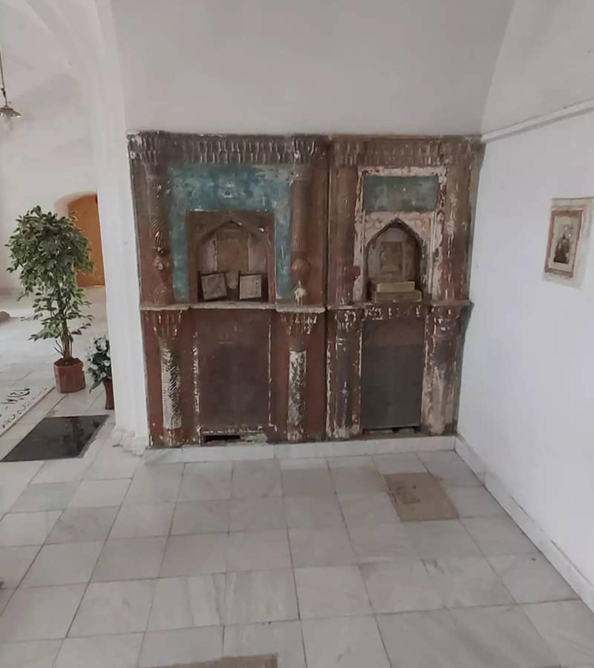 بقعه سر قبر آقا