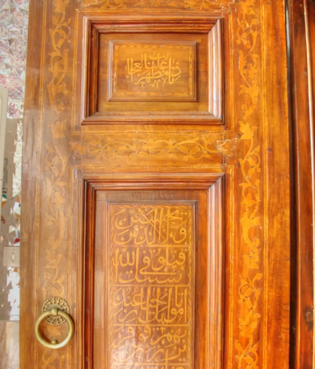 درب زیبای مزار سلطانی بیدخت