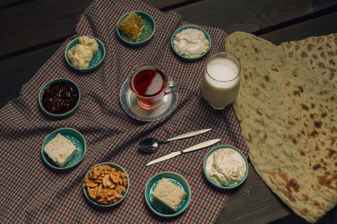 سینی صبحانه رستوران شورکولی