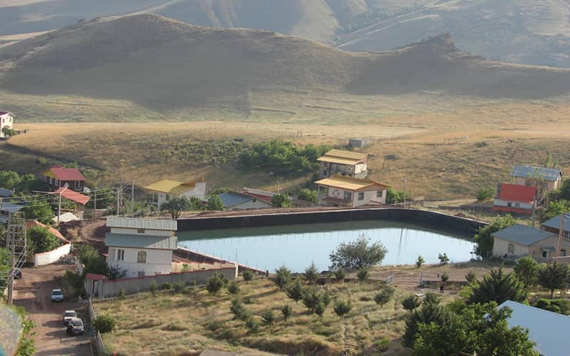 خانه های ویلایی در روستایی ییلاقی