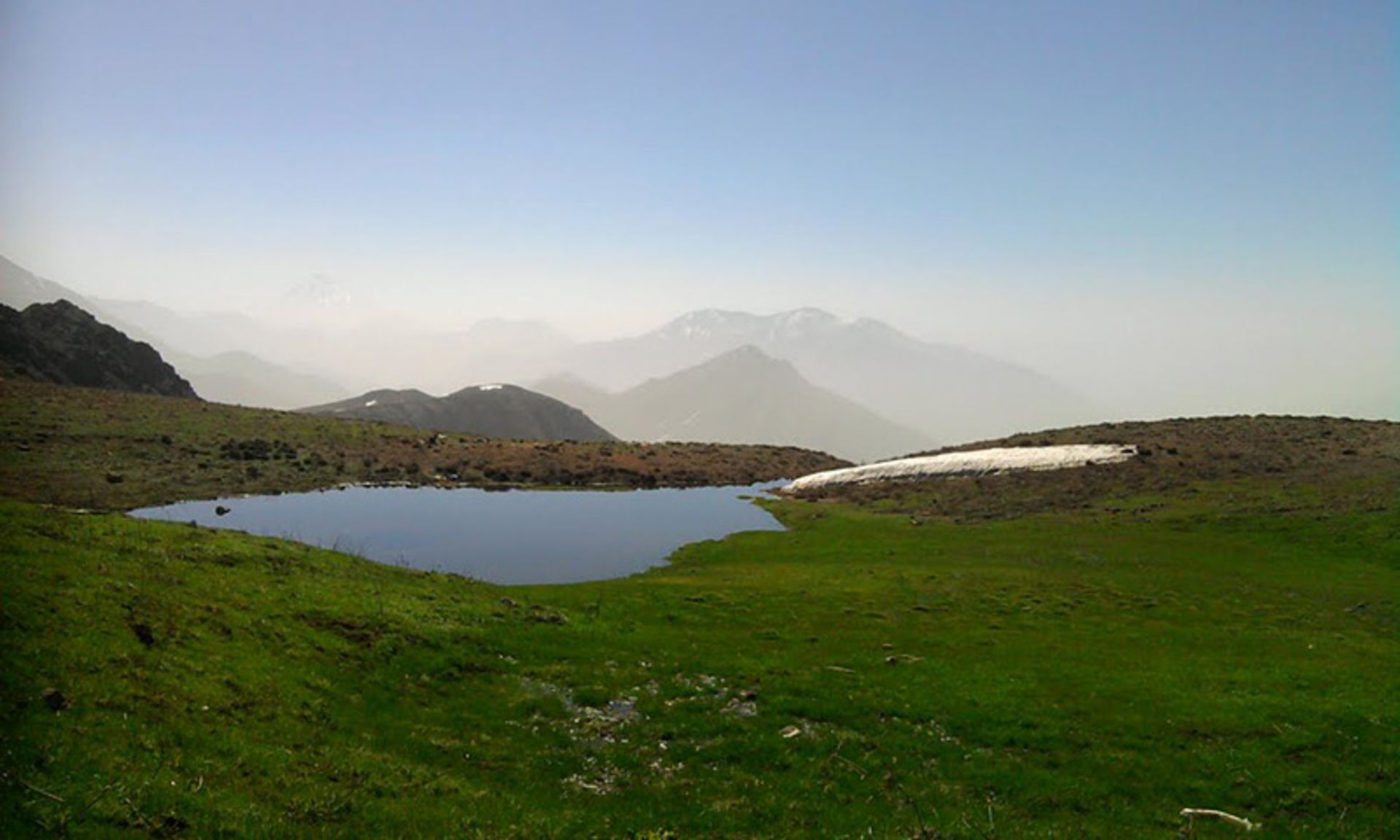 دریاچه گاجره شمشک