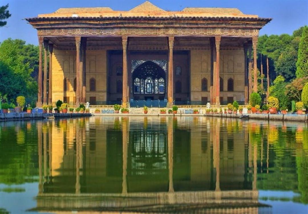 کاخ چهل ستون اصفهان