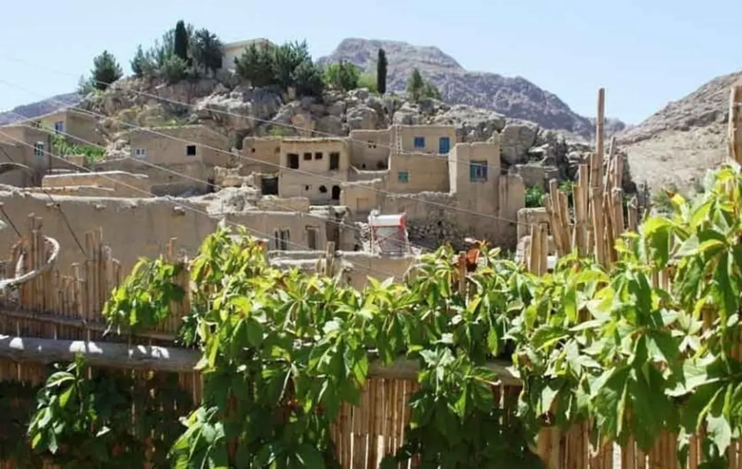 خانه های روستای قلعه بالا