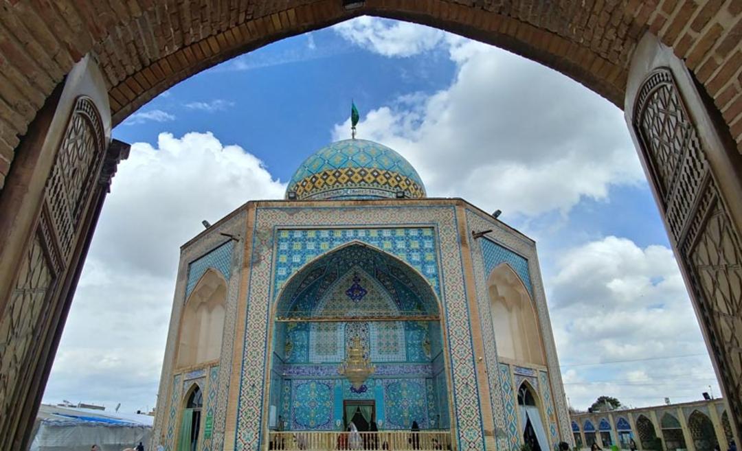 فضاهای معماری امامزاده شاهزاده حسین