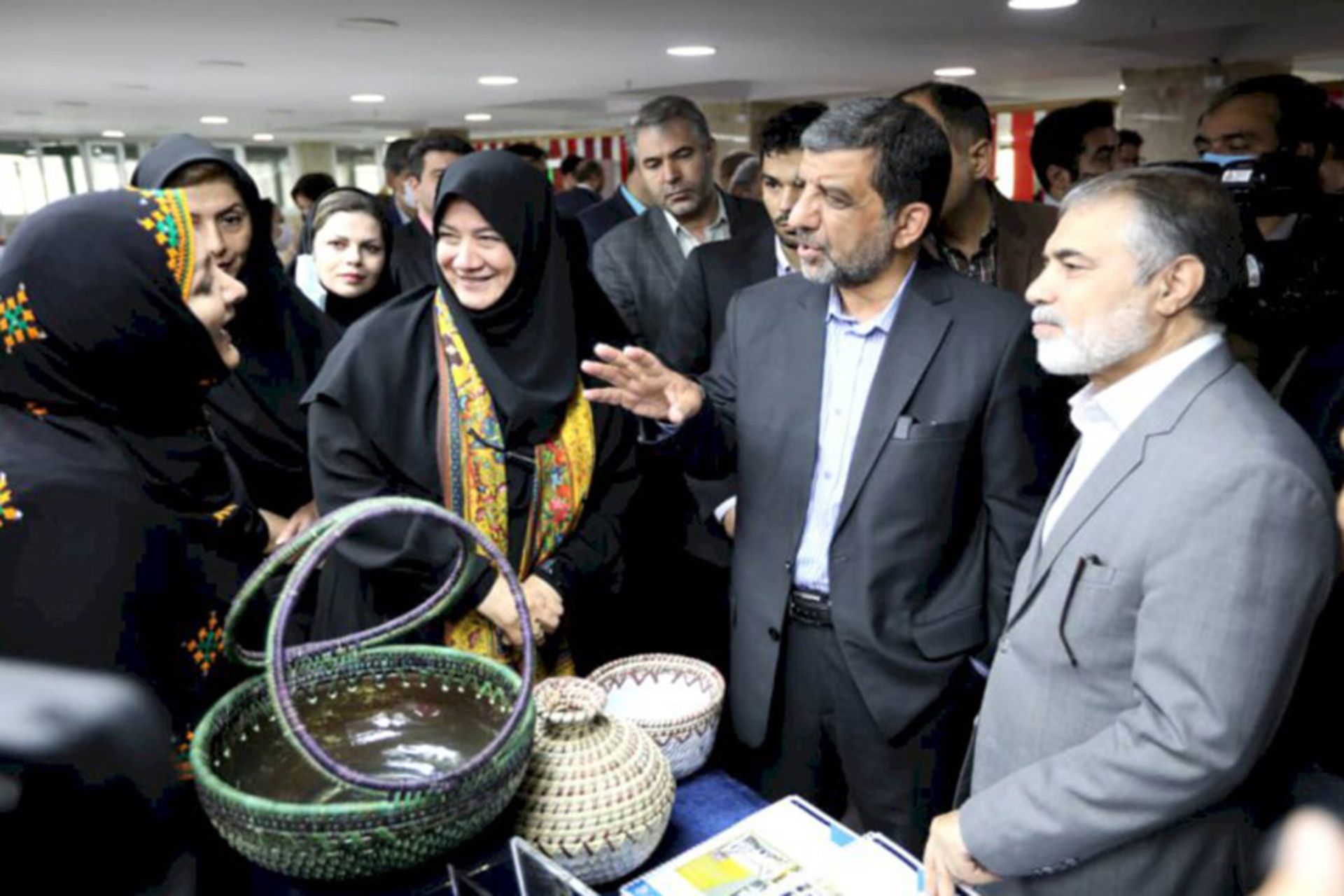 وزیر میراث فرهنگی و معاون صنایع دستی در اولین همایش توسعه گردشگری ایران کهن با خلاقیت و نگاه دانش بنیان