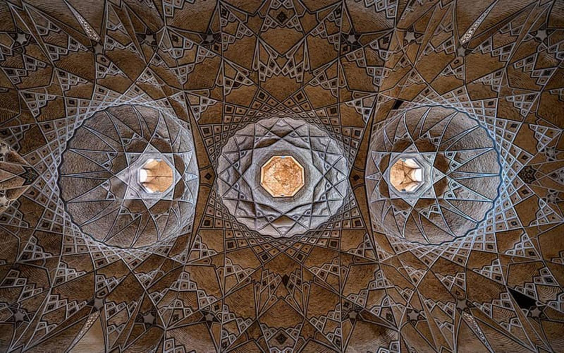 بازار قدیم قم