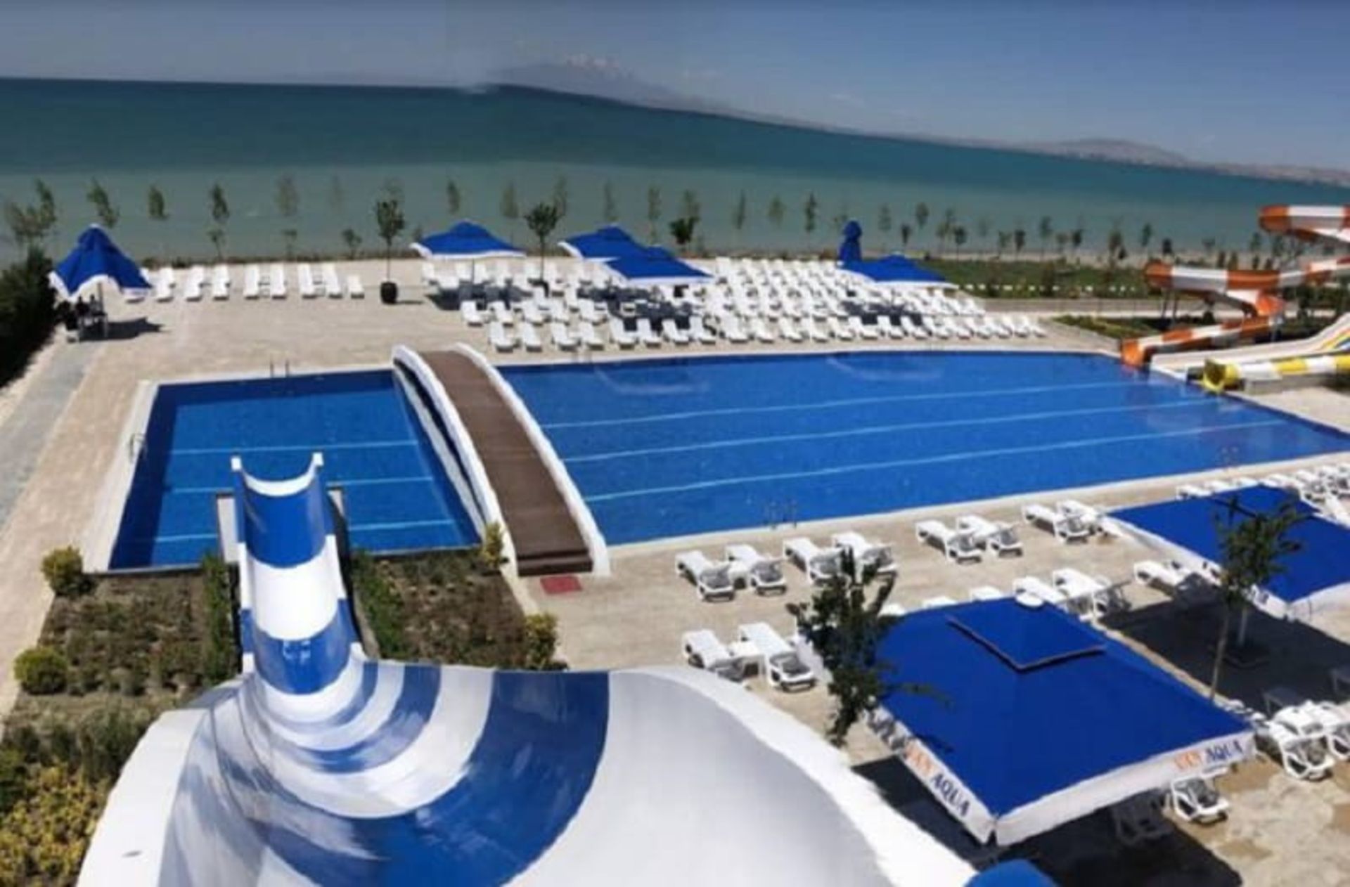 پارک آبی وان