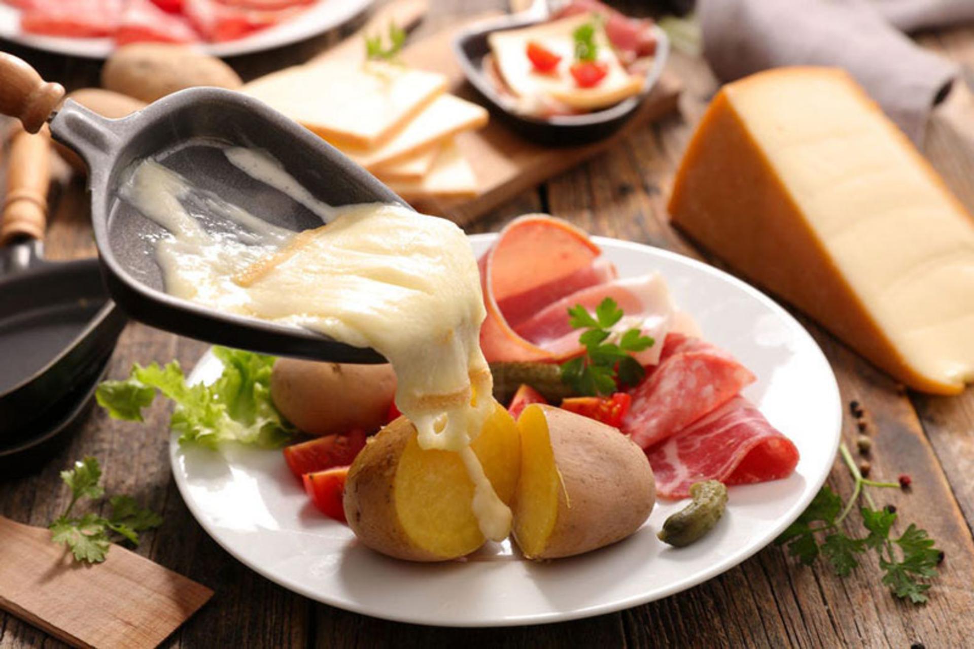 راکلت، غذای سوئیسی