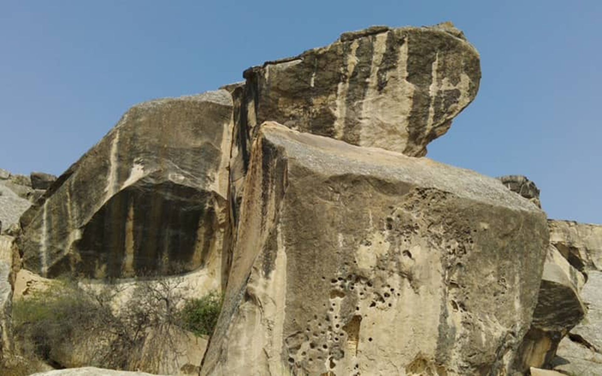 پارک ملی قبوستان (چشم‌ انداز فرهنگی سنگ‌ نگاره‌ های قبوستان)