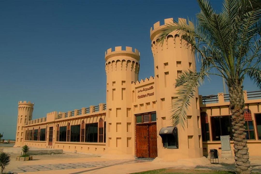 رستوران گلدن فود درگهان قشم