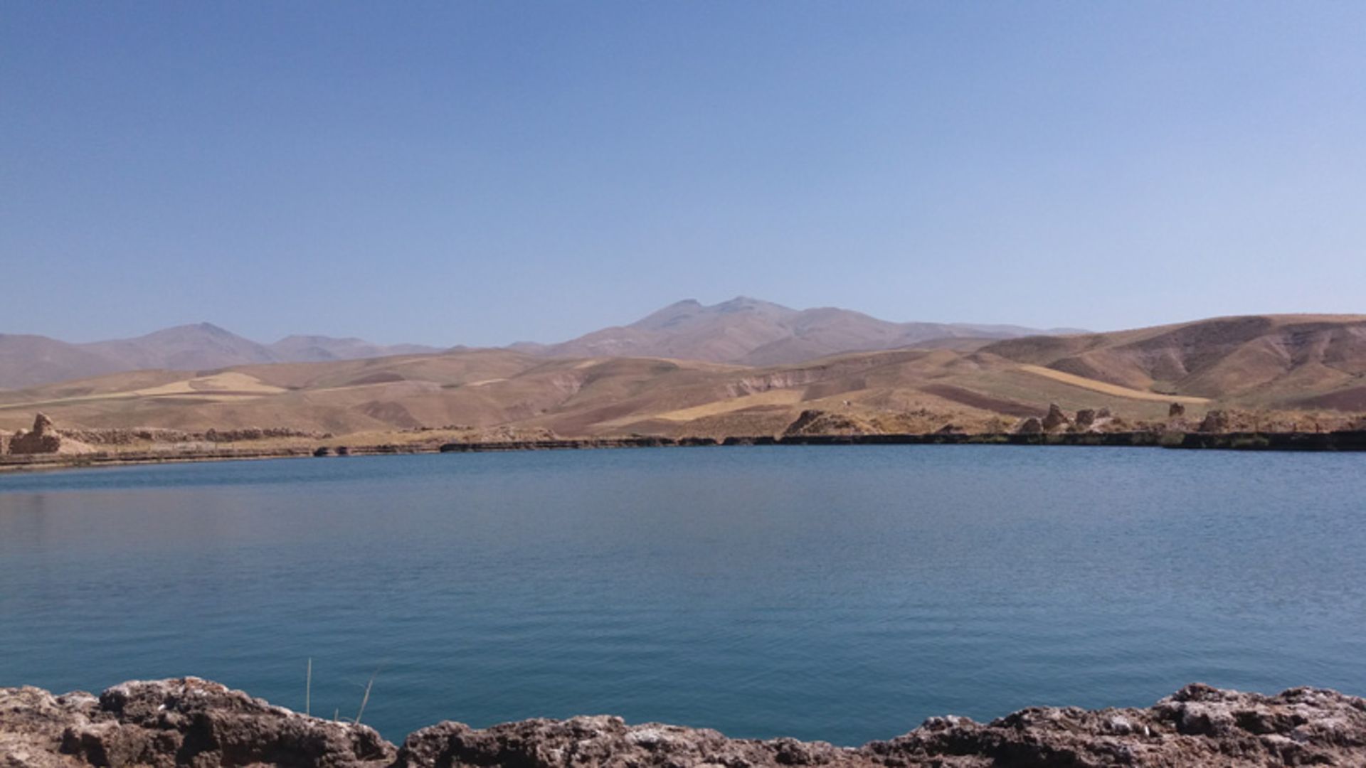 منابع آب پناهگاه حیات‌ وحش انگوران