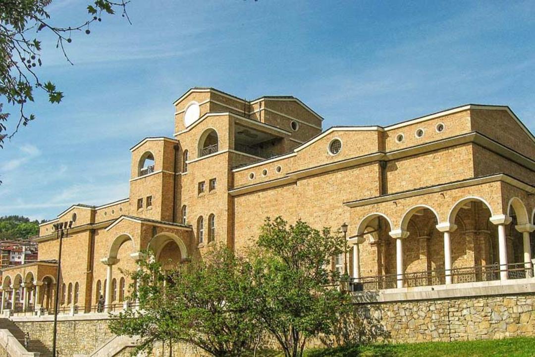 گالری هنری بوریس دنو در ولیکو ترنوو