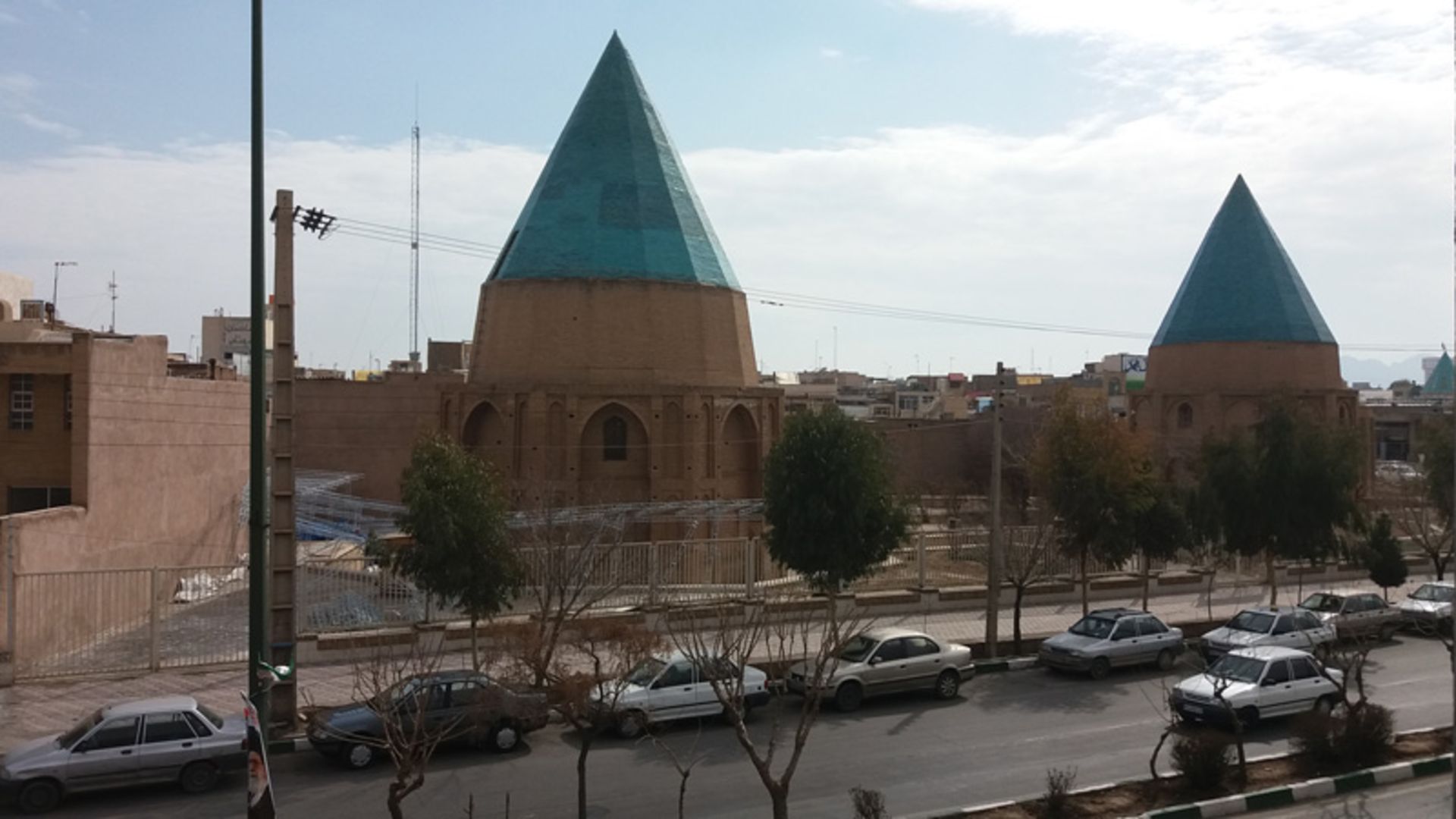 دورنمای عمارات گنبد سبز