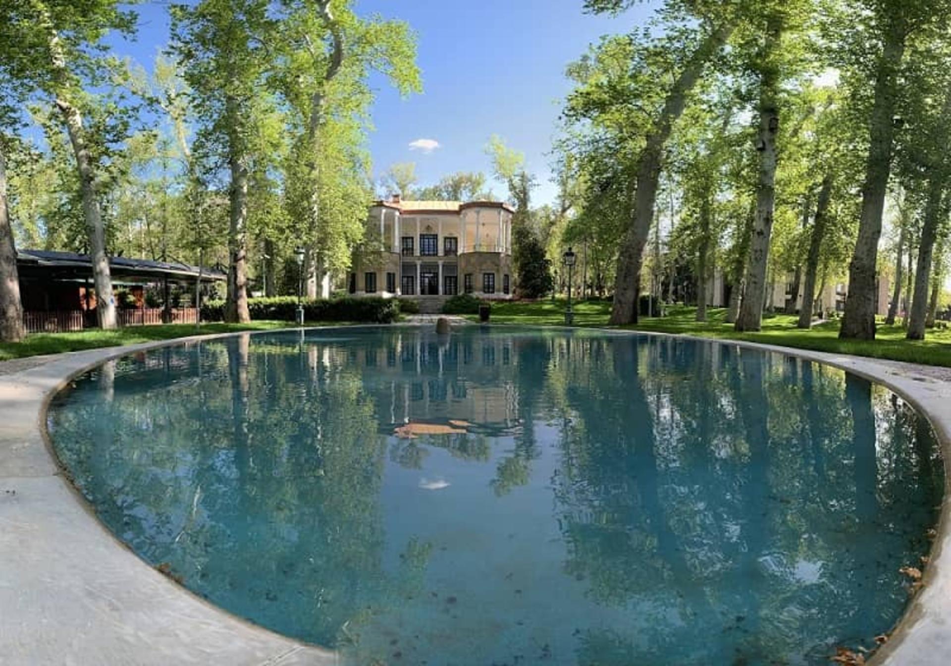 مجموعه فرهنگی تاریخی نیاوران