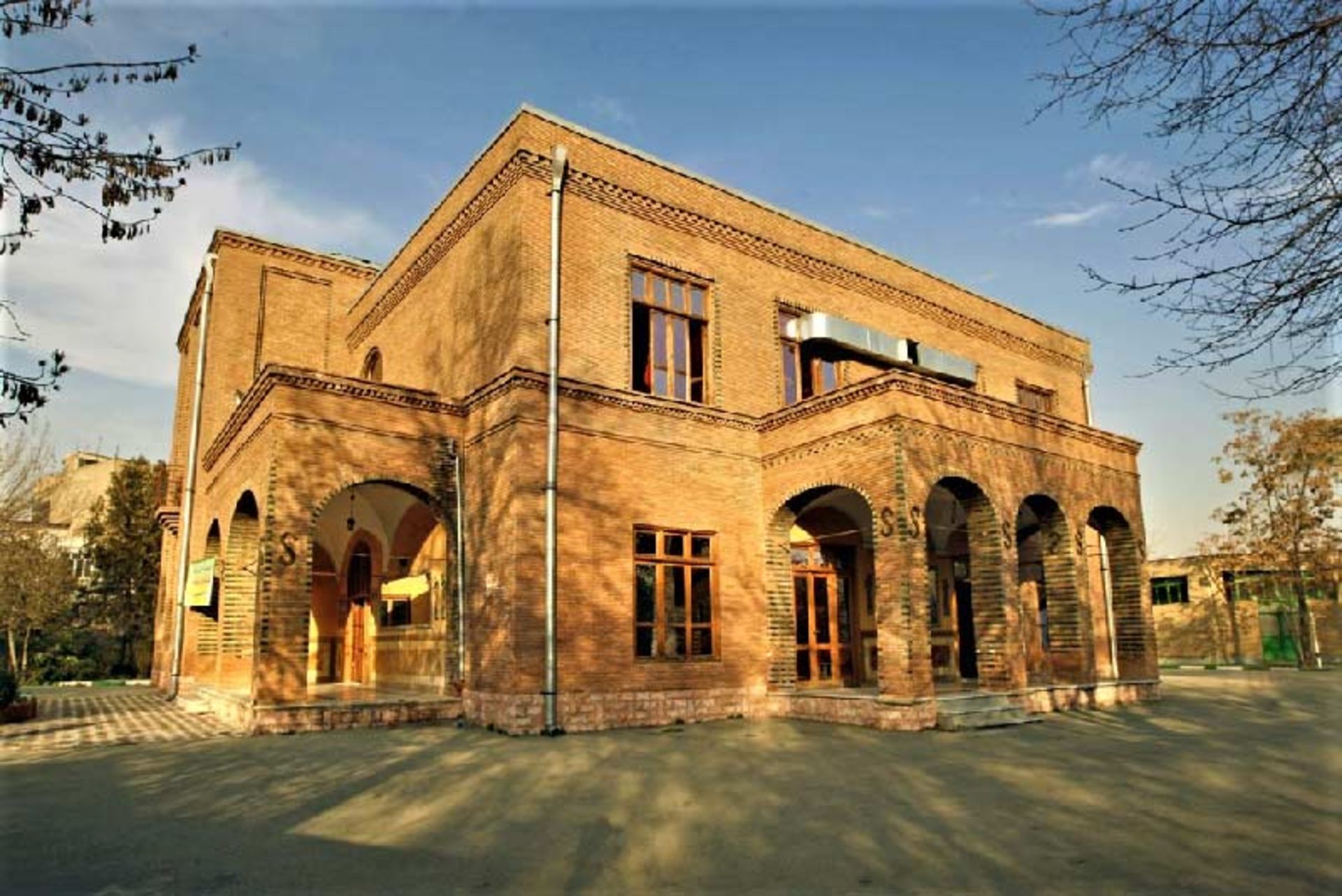 کوشک وثوق الدوله 